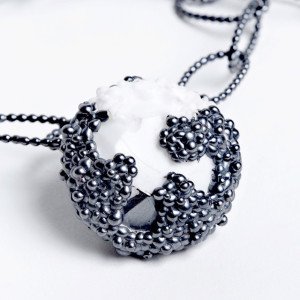 Sarah’s ability to work with a wide range of materials is evident in many of her currant pieces.